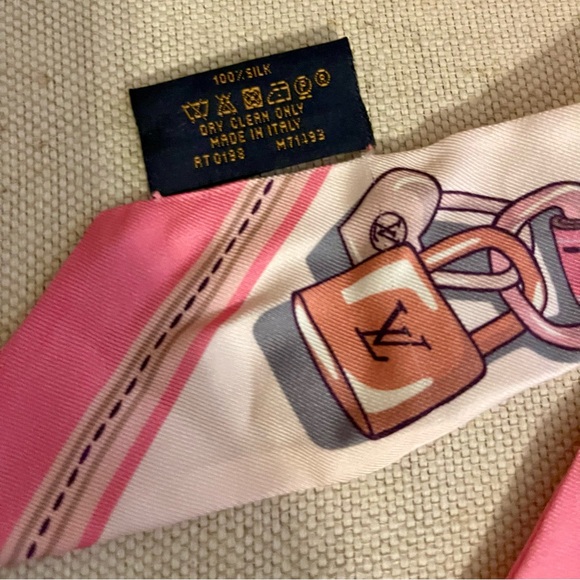 Louis Vuitton Silk Monogram Bandeau - Picture 2 of 4
